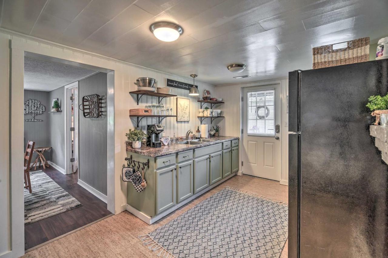 Damascus Cottage With Fire Pit - 1 Mi To Trails Exteriör bild
